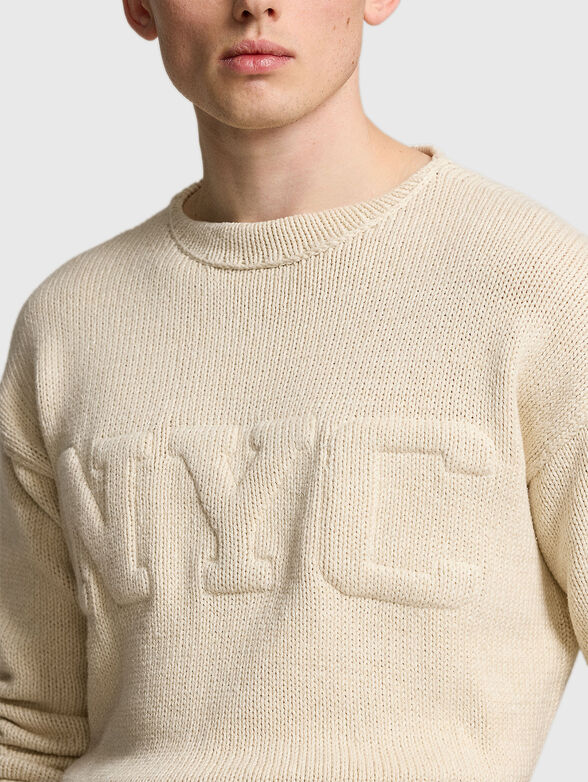 Sweater with embossed accent  - 4