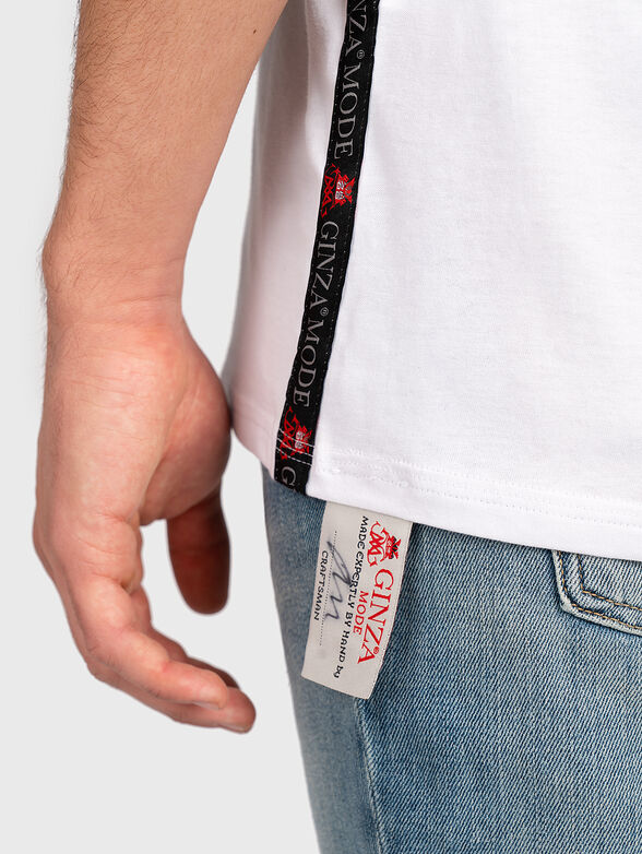 V-neck t-shirt - 4