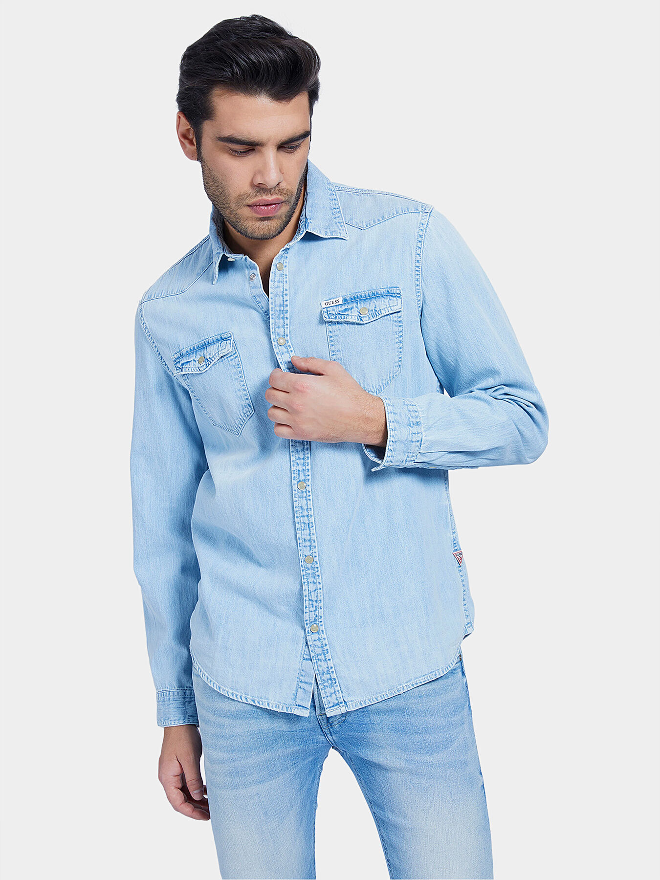 Denim shirt brand GUESS Globalbrandsstore en
