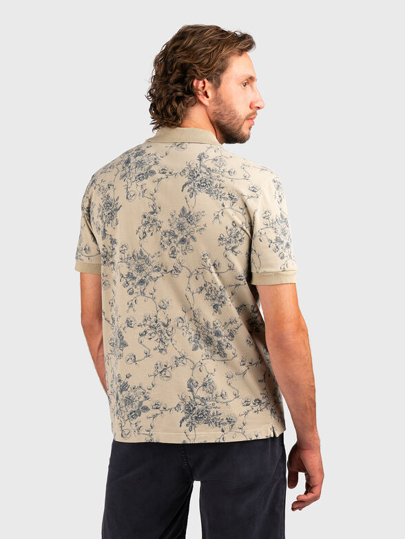 Polo shirt with floral accents - 3