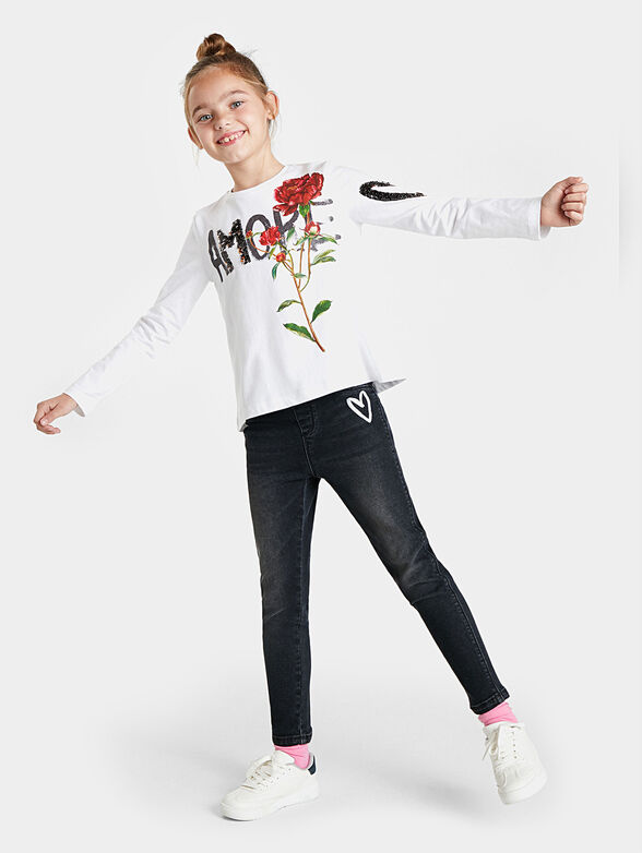 T-shirt with flowers and sequins - 4