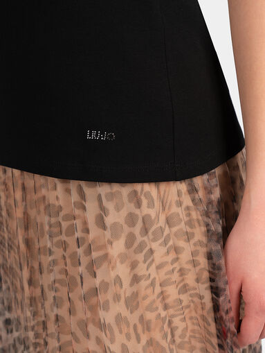 Black T-shirt with accent sleeves - 4