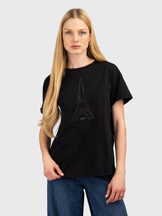 T-shirt with embroidery and logo