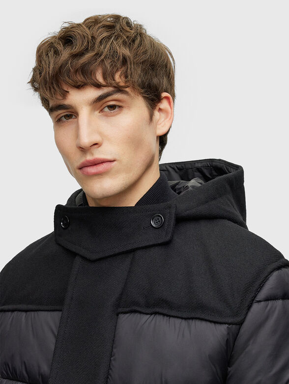 Black puffer jacket - 6