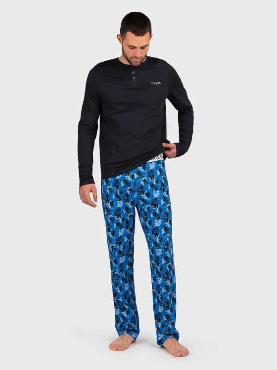Two-piece pyjamas with monogram logo print - 1