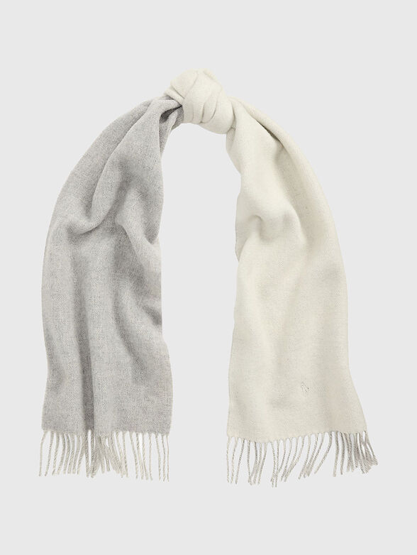 Wool scarf with fringe - 1