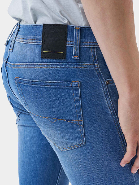 Slim jeans with S-RESIST technology - 4