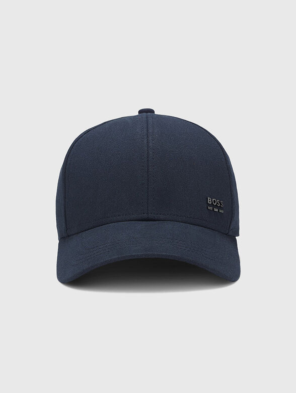 Cap with visor and logo detail - 4