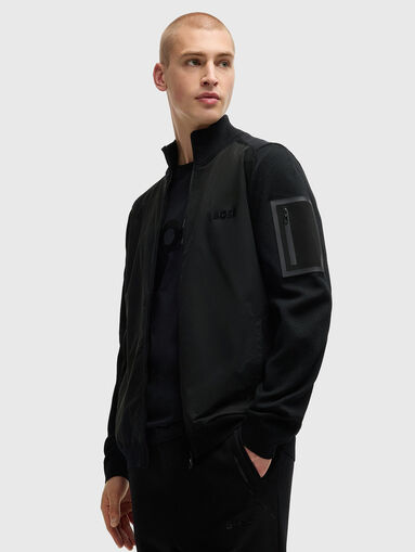 Jacket with accent pocket - 4
