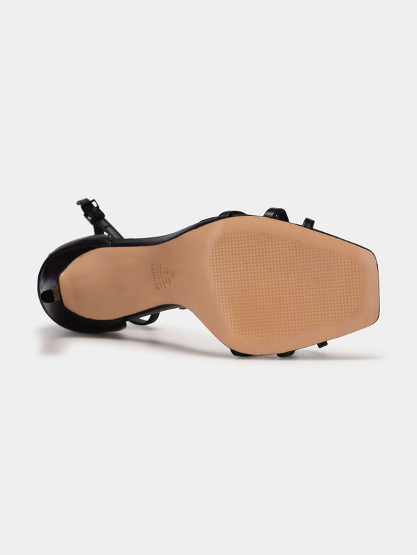 Sandals in black color - 5