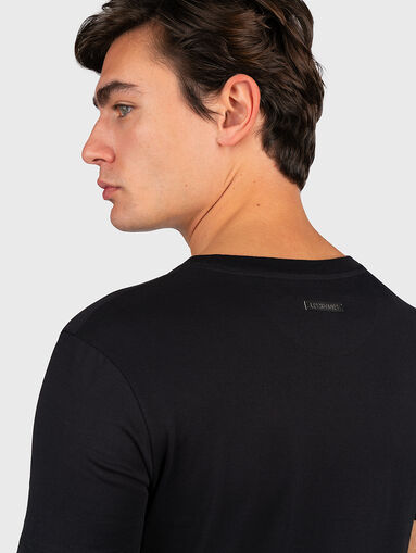 T-shirt with logo print and metal detail - 3