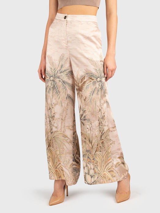 Trousers with high waist and wide legs