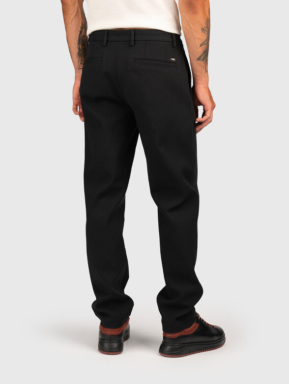 Trousers with pockets and logo detail - 2