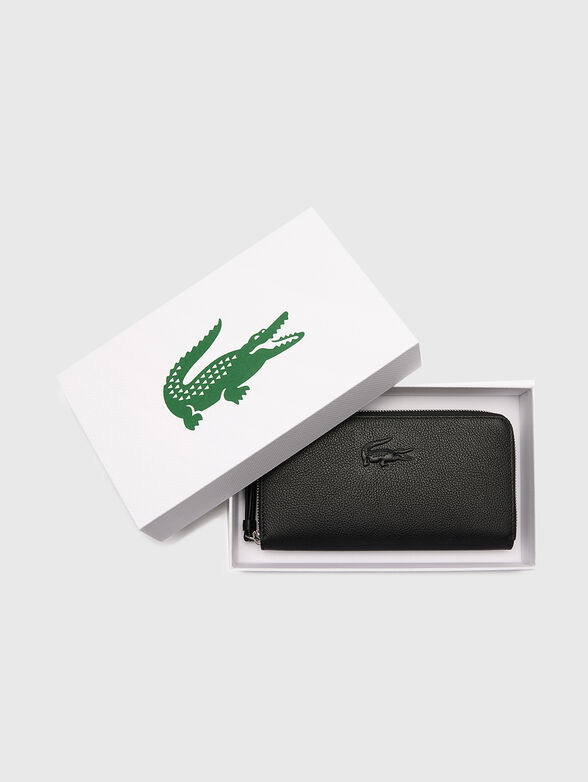 Black wallet with embossed logo detail - 3