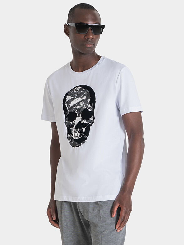 T-shirt with contrasting applique - 1