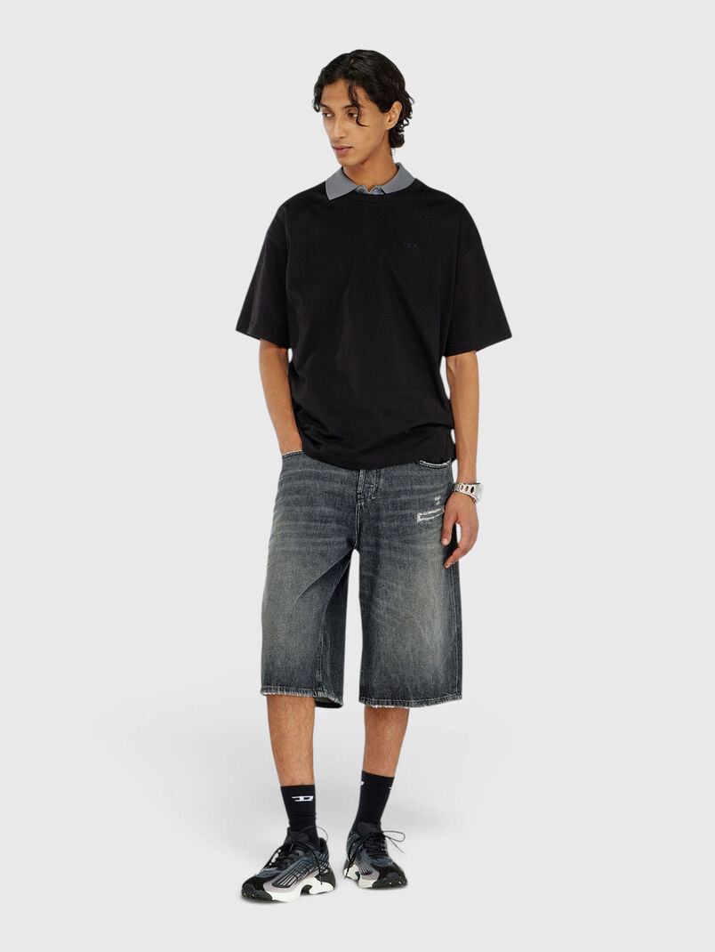 Cotton T-shirt with a logo accent on the back - 3