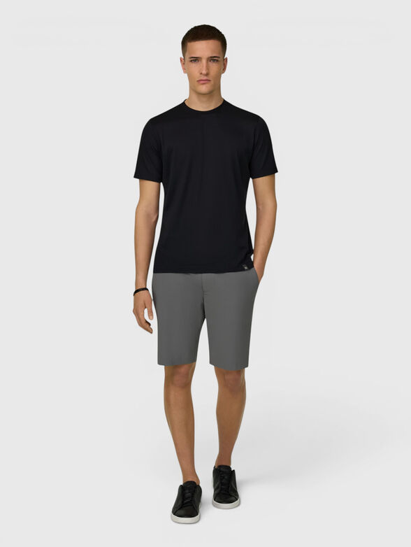 Grey shorts - 4