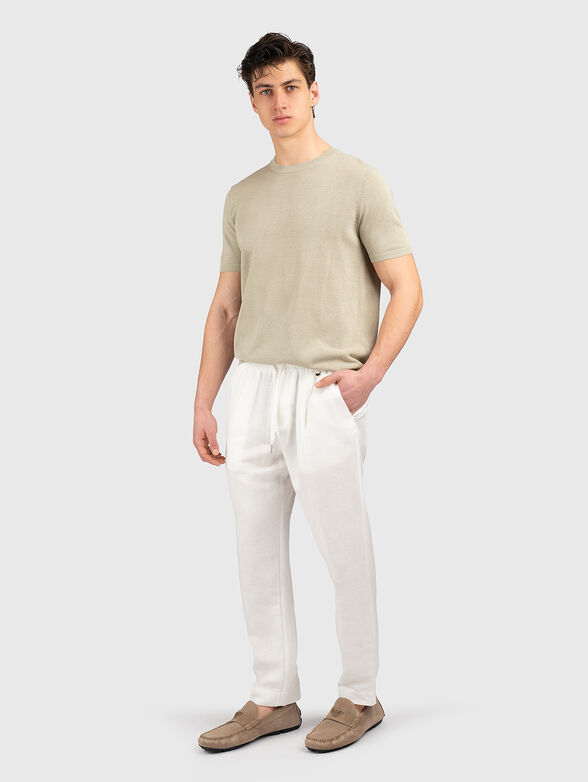 Sweater with short sleeves and an oval neckline - 2