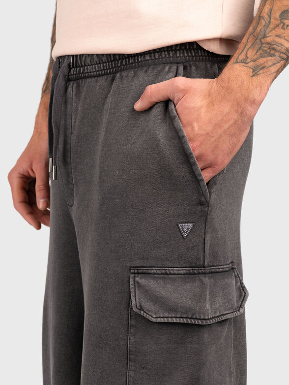 Trousers with logo - 3