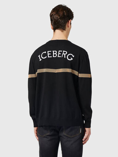 Sweater with Daffy Duck  - 3