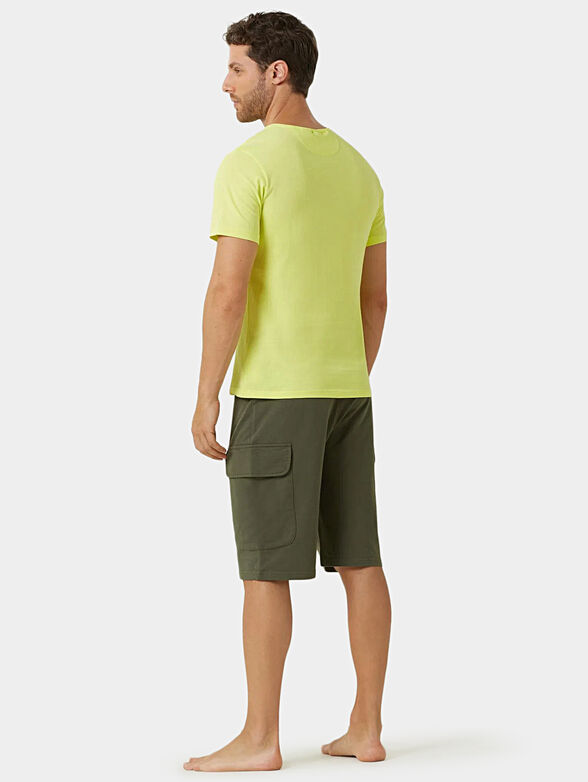 Shorts in green color with pockets - 2