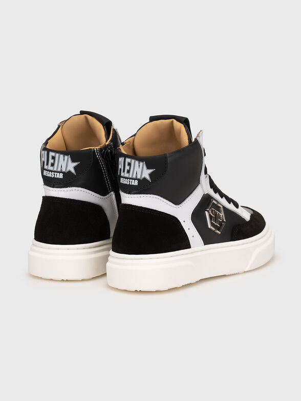Black and white sports shoes with logo accents - 3