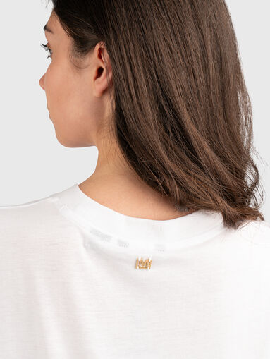 KIM T-shirt with floral accent - 4