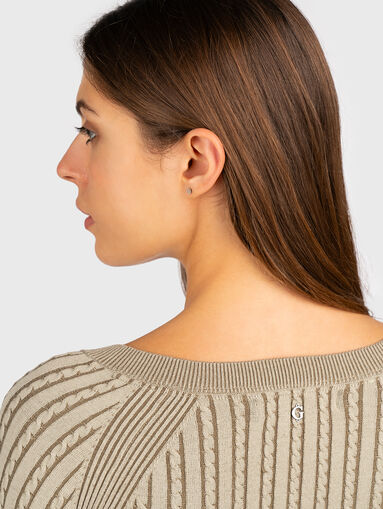 Knitted V-neck sweater - 4