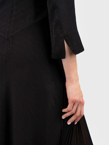 LOGO JACQUARD FLUID DRESS - 5