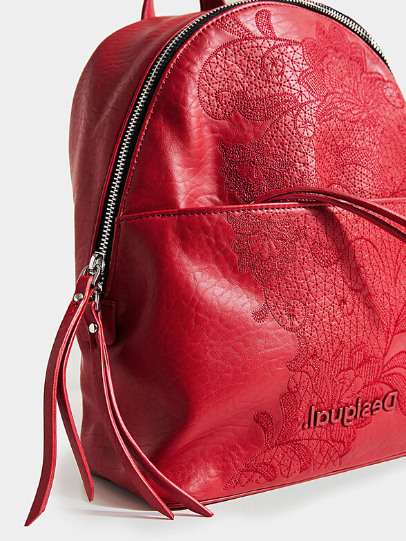Black bakcpack with floral embroideries - 5