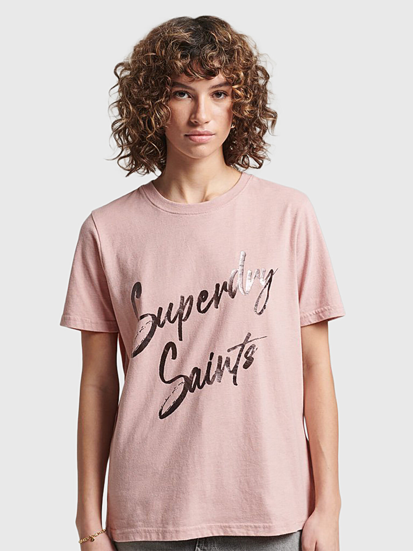 T shirt with shiny accent brand SUPERDRY Globalbrandsstore en