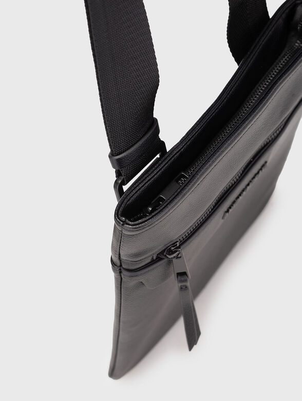 Faux leather crossbody bag - 4