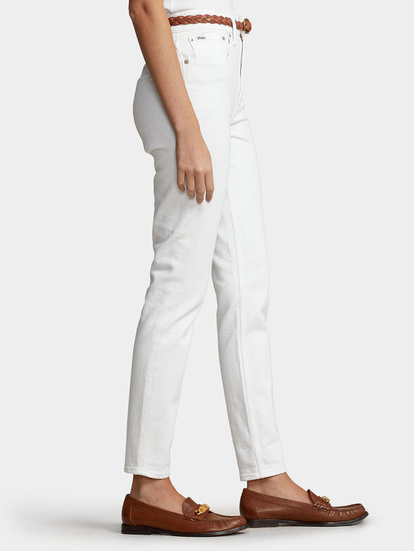 High-waisted white jeans - 2