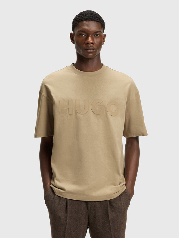 Cotton T-shirt with oval neckline in beige - 1