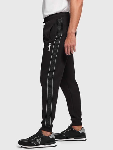 MICKEY sports trousers with logo - 3