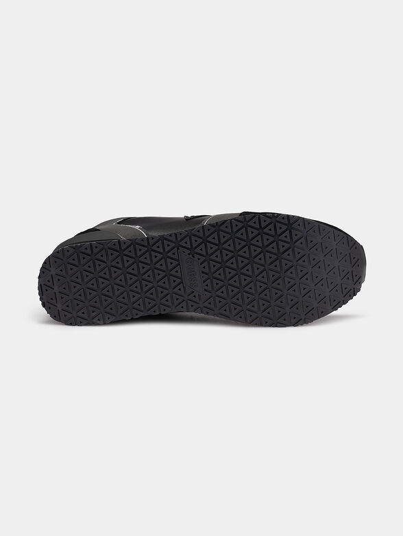 Sports shoes with logo detail - 6