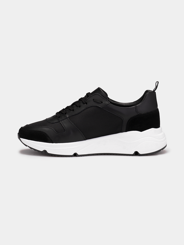 Black sneakers with metal logo detail - 4