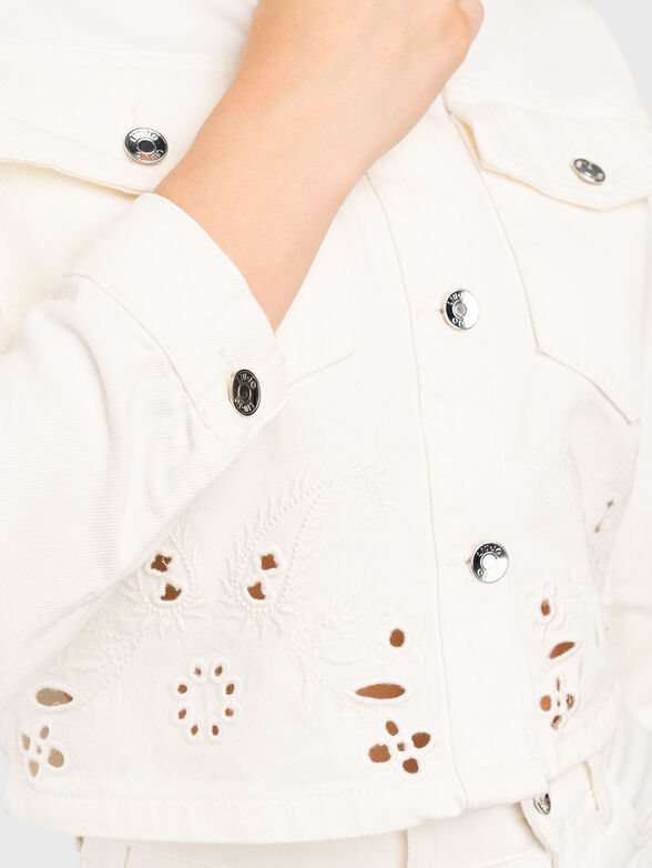 White denim jacket with embroidery - 5