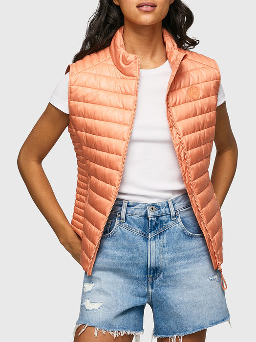 RONNA vest with quilted effect in coral color