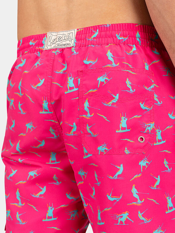 Swim trunks in fuxia color with print - 3