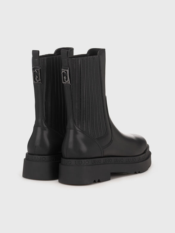 Black boots with logo detail - 3