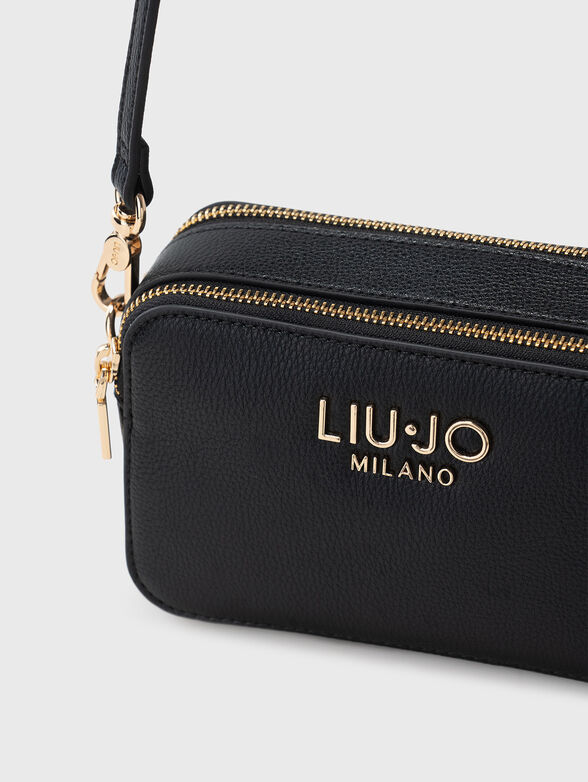 Crossbody bag with logo accent - 5