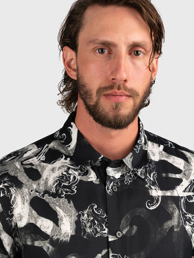 Shirt with contrasting print - 5