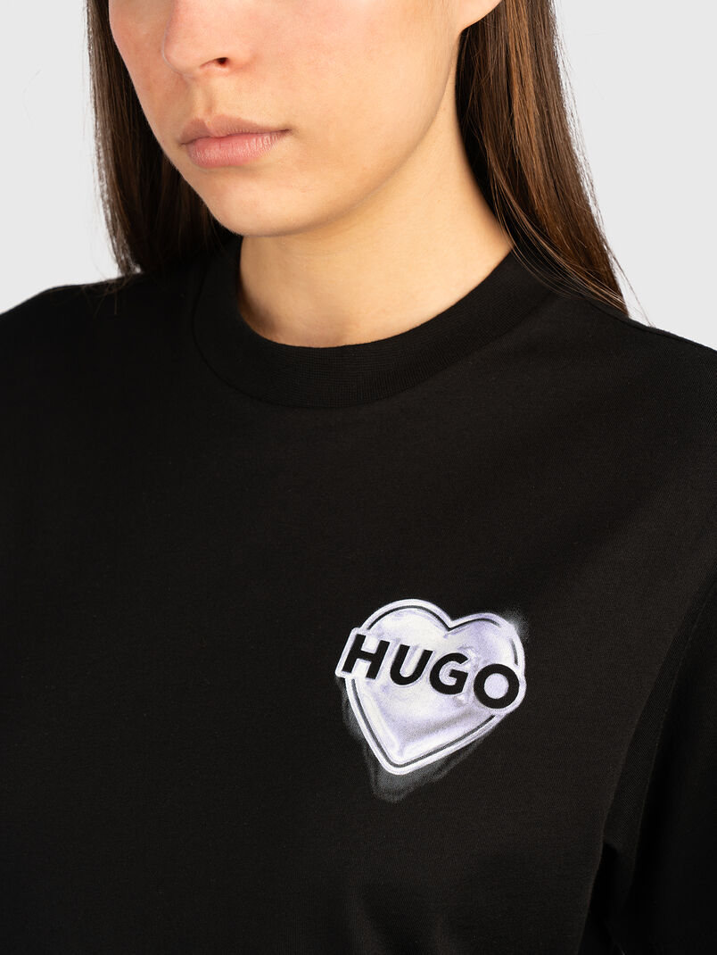 T-shirt with contrast print - 3