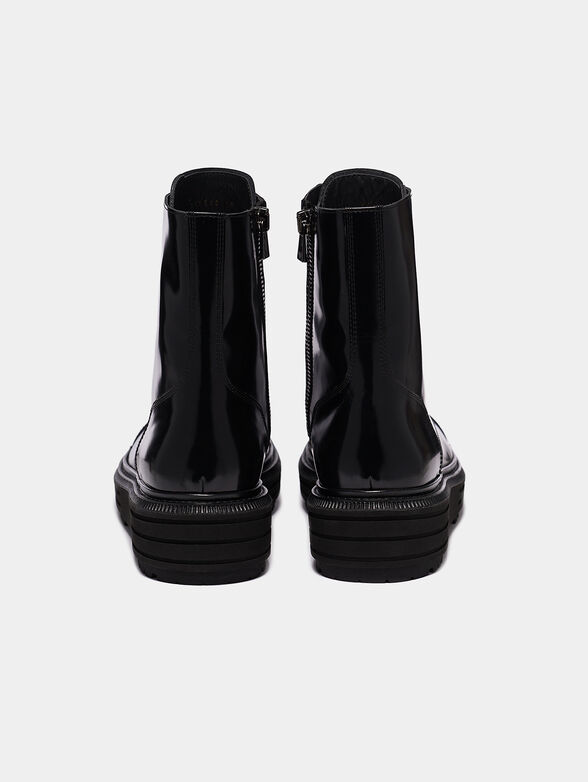 Leather boots in black - 3
