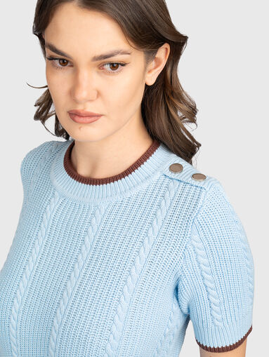 Sweater with contrasting edges - 5