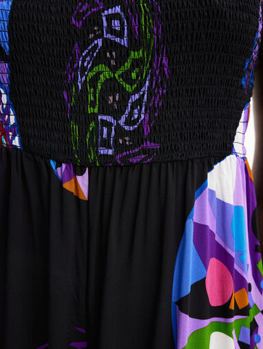 Jumpsuit with bare back - 4