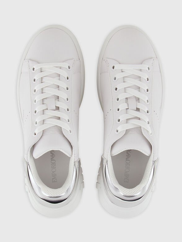 White leather sports shoes with metallic accents - 6