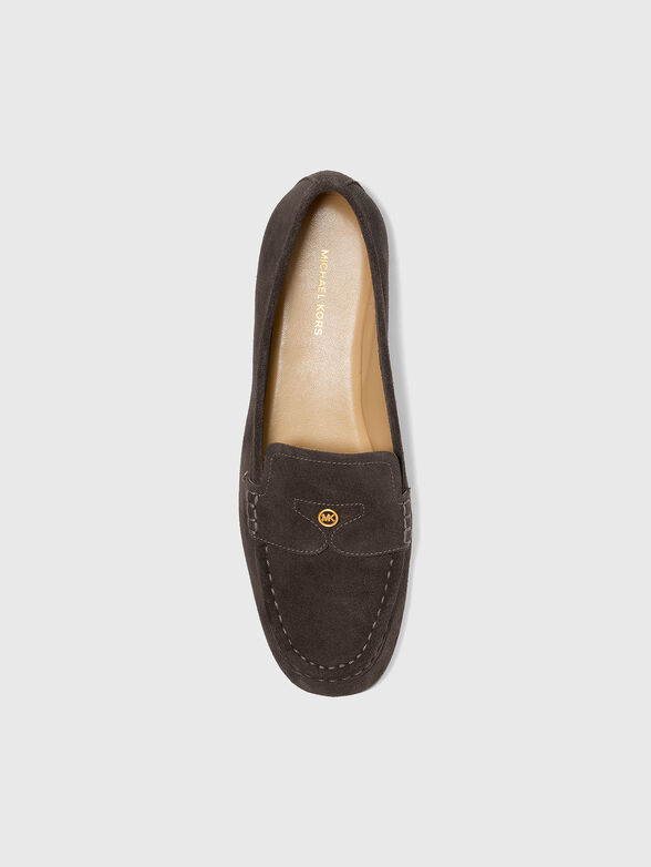 Suede loafers with a gold logo - 4