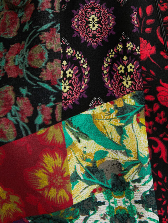 Blouse with lace sleeves - 6